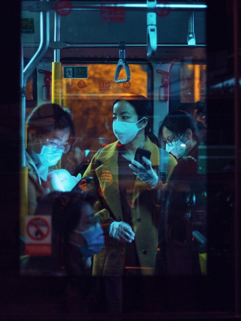 Straatfotografie portret voorbeeld - vrouwen in de trein