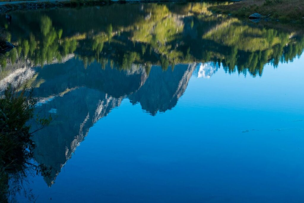 Weerspiegeling van de Mont Blanc in het Lago Combal